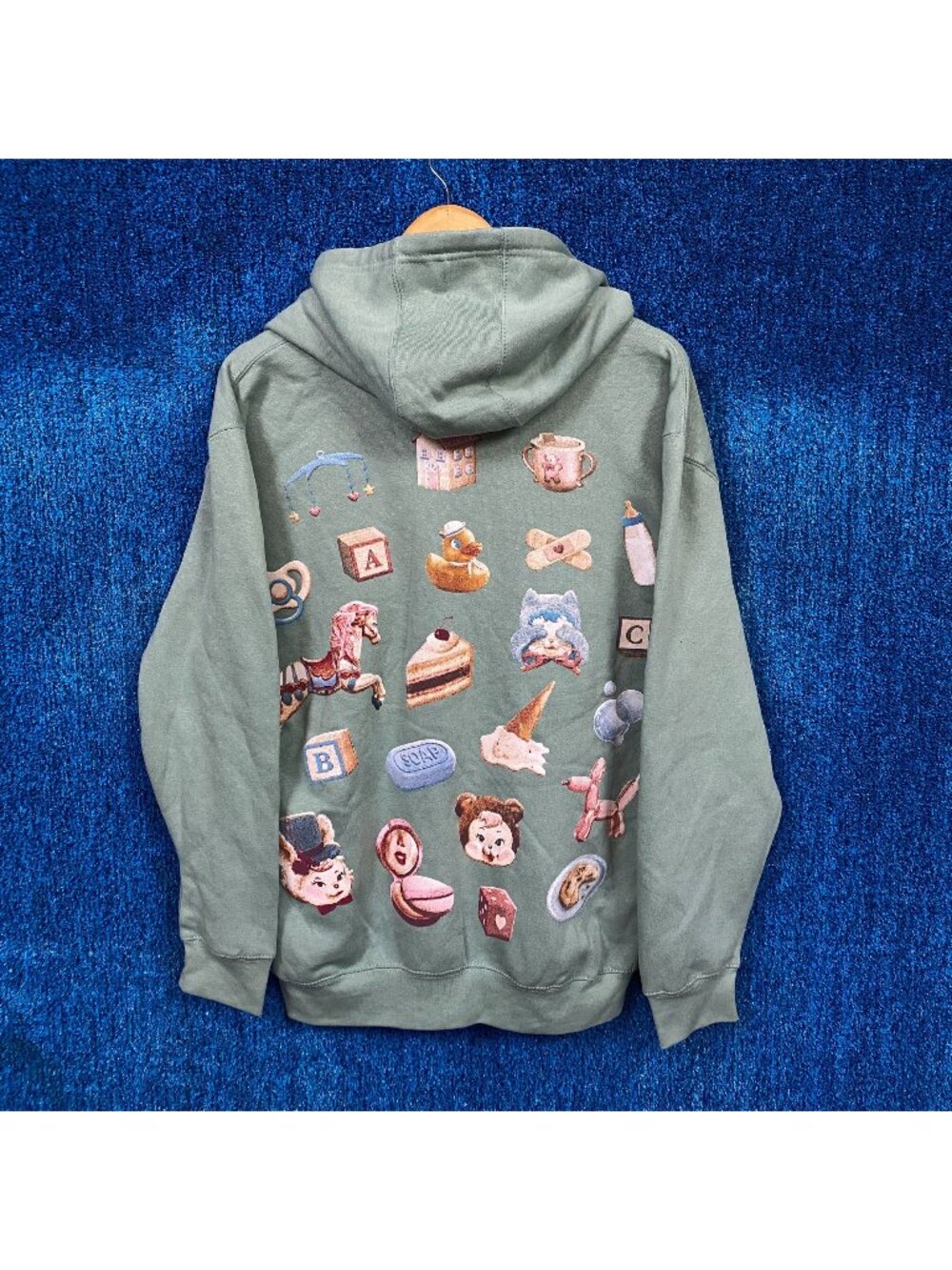 Melanie Martinez “Crybaby” Graphic Zip Up Hoodie Size Medium